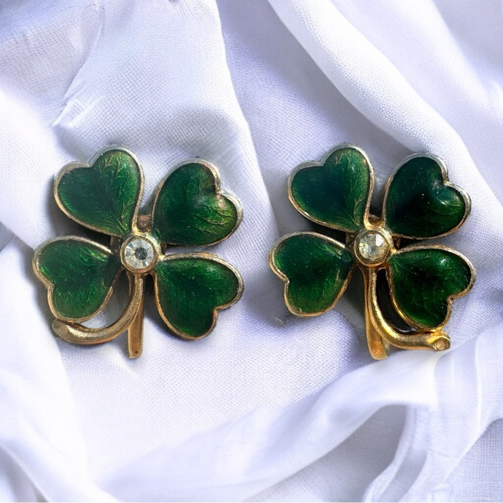 🍀Antique Screwback Shamrock Clover Earrings🍀